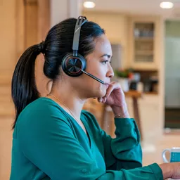 A0BGs7O2JECO1gyEkIt6HQ.c-r.jpg?