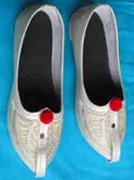 https://starbek-static.myshopblocks.com/images/tmp/in_130_childsshoes1.5.jpg