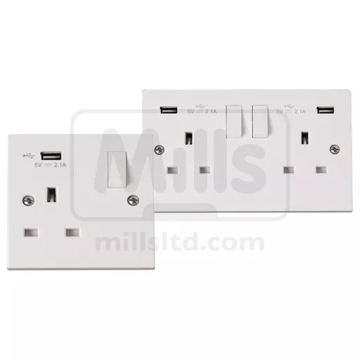 White 13A Switched Socket Outlet With 5V 2.1A USB