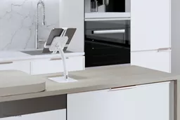 UC0_38CAmUKWfaVpyV_L1A.c-r.jpg?