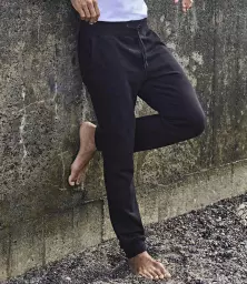 T5425%20BLK%20MODEL%201%20HERO.jpg?
