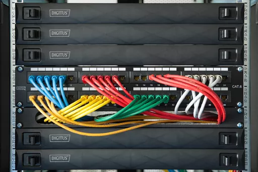 5RVOaTvFX0Kdr69VId9Ncg.c-r.jpg?