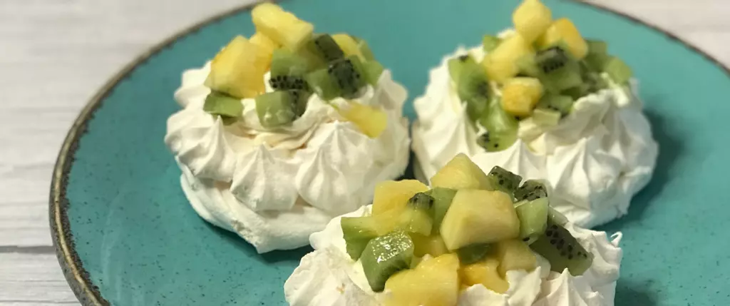 Mini Tropical Pavlovas