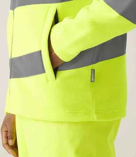 RG558%20YEL%20MODEL%204.jpg?