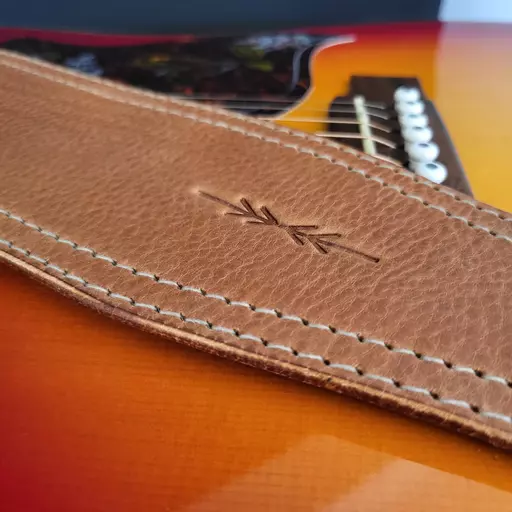 BS53 tan leather guitar strap Pinegrove 144228.jpg