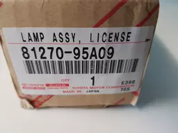 new-genuine-toyota-land-cruise-fj60-rear-license-plate-lamp-assembly-81270-95a09-(5)-1535-p.jpg