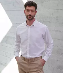 H582%20WHI%20MODEL%202.jpg?