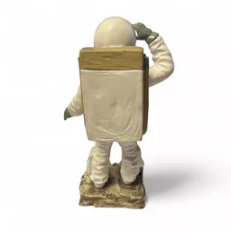 Spaceman Figure 3.jpg