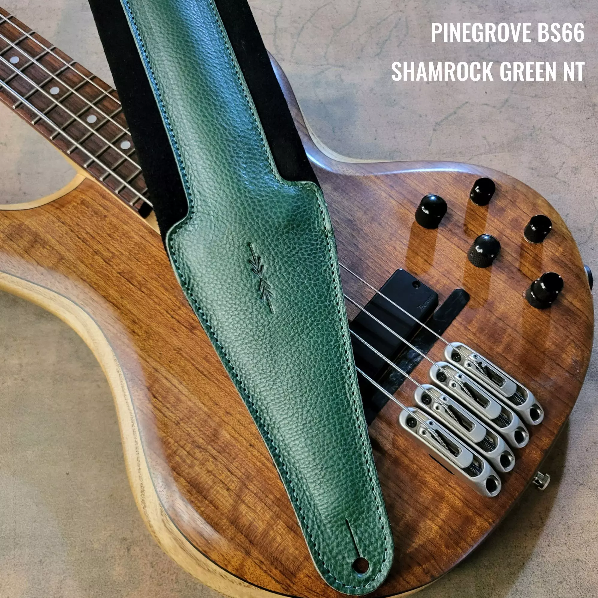 BS66 shamrock green bass strap Pinegrove 145234 anno.jpg