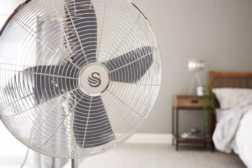 16" Retro Grey Stand Fan