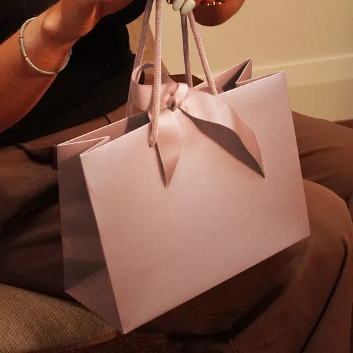 Pink Champagne 2 (WEB).png