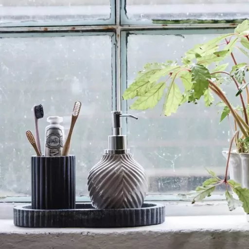 Tumbler, Eline, Black