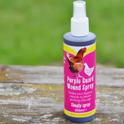 44230_-_Battles_Poultry_-_Purple_Guard_Wound_Spray_-_Lifestyle_01_JPG.jpg