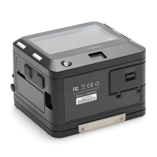 u-2025_IQ3100_05 1.jpg