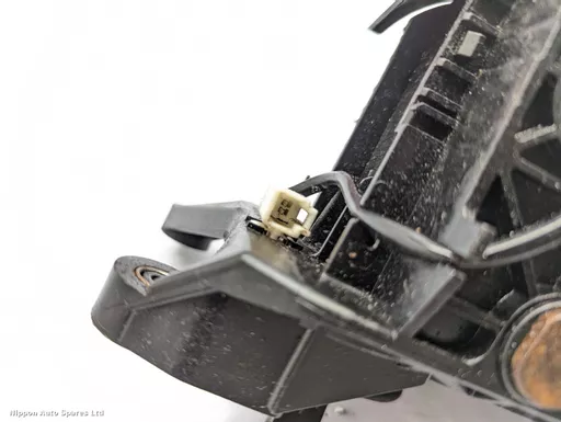 b69dca35-2525-4763-8144-d06562760583.jpeg?