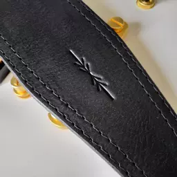 BS53 black leather guitar strap Pinegrove 133420.jpg