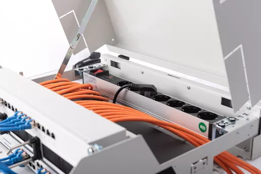 1Ve_guMxJ06ZsuKqzMnBSg.c-r.jpg?