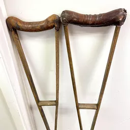 Crutches 1.jpg