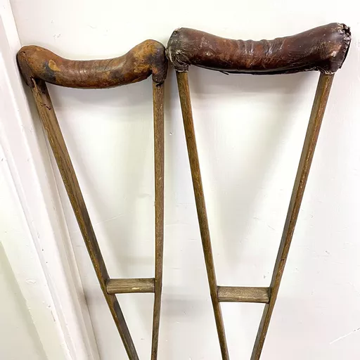 Crutches 1.jpg