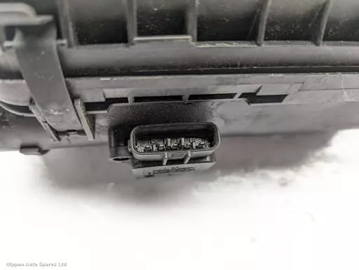 f1304335-2e99-4e5c-8187-bfa945e94b54.jpeg?