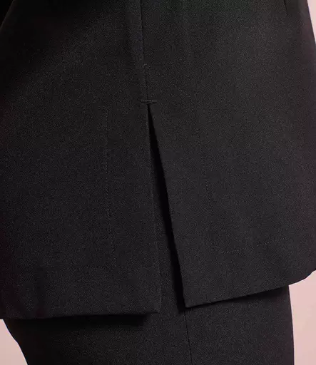 PR681%20BLK%20MODEL%204.jpg?