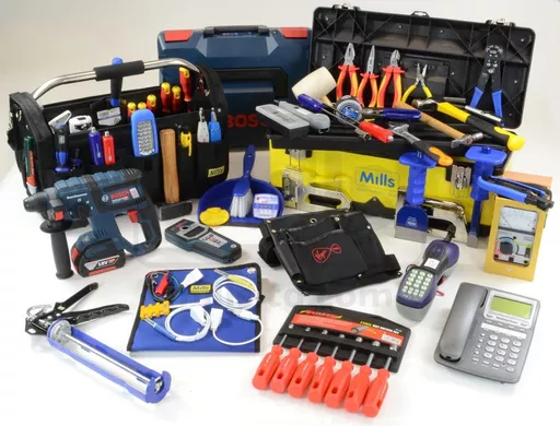 vm-hand-kit-uncut.jpg?