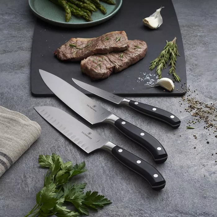 VICTORINOX
