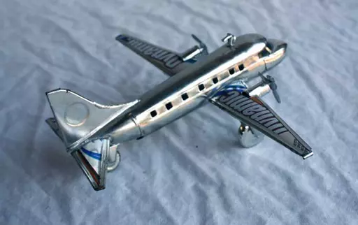 https://starbek-static.myshopblocks.com/images/tmp/af_102_plane_750b.jpg
