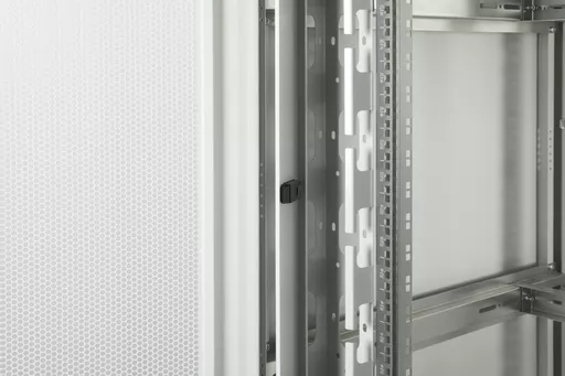 vDfsUd7Hi0mzAMovxBS8xg.c-r.jpg?