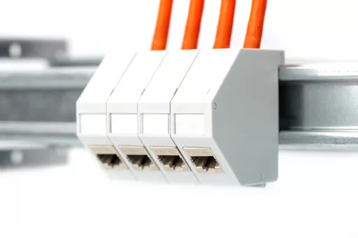 1pd6zq0YGEqyYw-s_LjqRg.c-r.jpg?