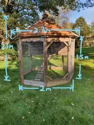 Octagonal garden hen House Large_3.jpg