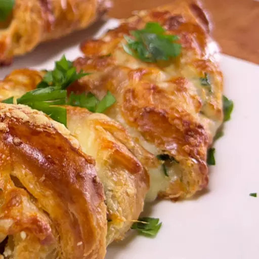 Air Fryer Cheesy Garlic Butter Hassleback Croissants.png