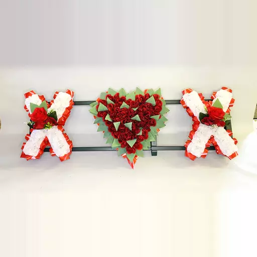LOVE AND KISSES / I LOVE YOU FRAME - Tribute Memorial - any colour