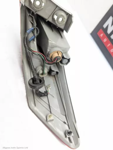 f8e9d1ed-8e76-4d7e-9dee-00ad7b88f599.jpeg?