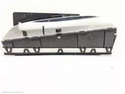 953a8e5b-e0e0-49ad-8840-87d4e37daf13.jpeg?