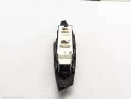 50fe4e73-01e3-4c6d-81d6-e3b3ab3233eb.jpeg?