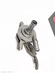 f50d40bb-527c-4310-9810-9b654b155ff0.jpeg?