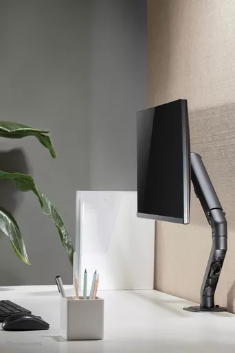 20lacx-A-0eHSpX1_nDrzw.c-r.jpg?