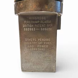 Miners LAmp Leeds 2.jpg