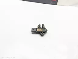 2ed37931-b1f9-4ee5-931a-fc021bc4c8a2.jpeg?