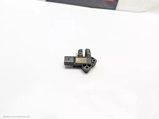 2ed37931-b1f9-4ee5-931a-fc021bc4c8a2.jpeg?