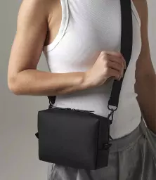 BG334%20BLK%20MODEL%201.jpg?