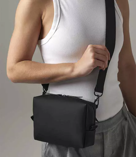 BG334%20BLK%20MODEL%201.jpg?