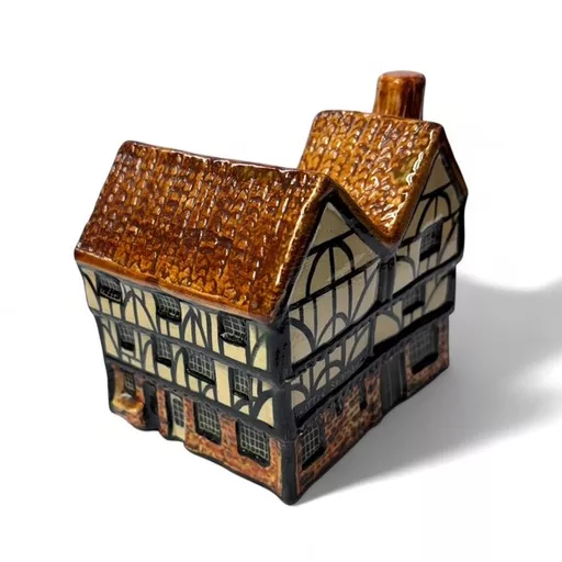 Tudor Houses 3.jpg