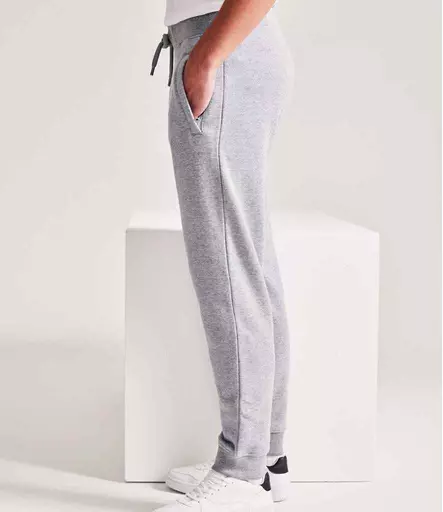 AM30%20GYM%20MODEL%204.jpg?