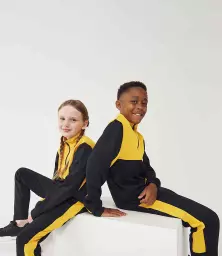 LV883%20BK_GO%20MODEL%202.jpg?