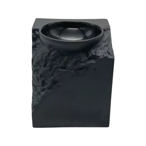 671834B.png?