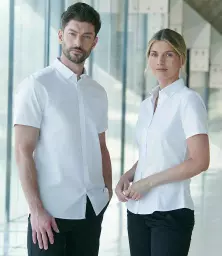 H517R%20WHI%20MODEL%203.jpg?