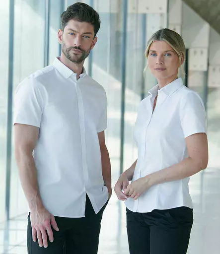 H517R%20WHI%20MODEL%203.jpg?