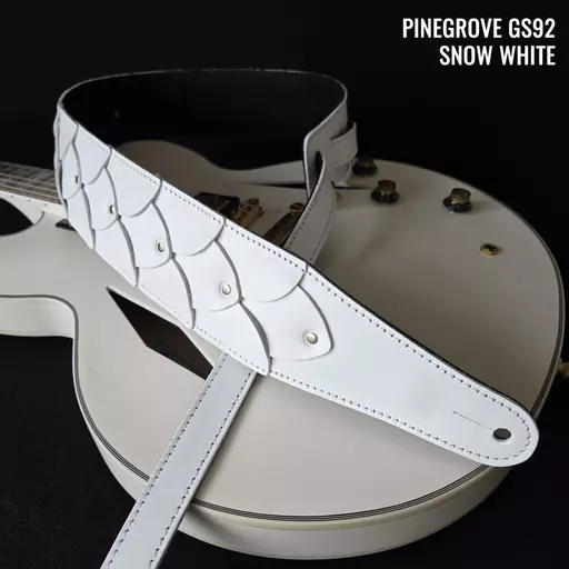 GS92 smooth white Dragonskin guitar strap Pinegrove 102 anno.jpg
